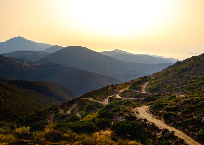 Μονοπάτια Αμοργού